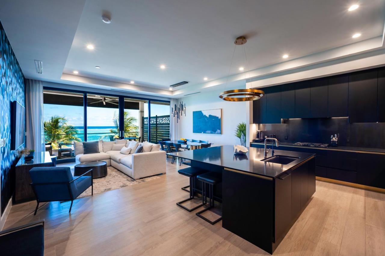 Black Urchin Boutique Resort Bodden Town Екстериор снимка